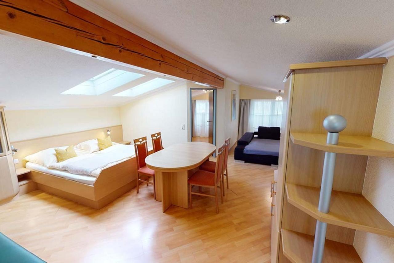 Voralpenhotel Schmoller Sankt Georgen im Attergau Εξωτερικό φωτογραφία