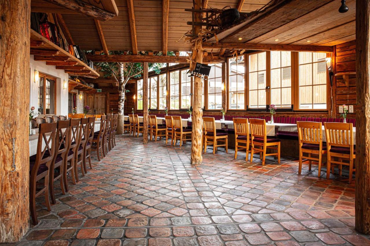 Voralpenhotel Schmoller Sankt Georgen im Attergau Εξωτερικό φωτογραφία
